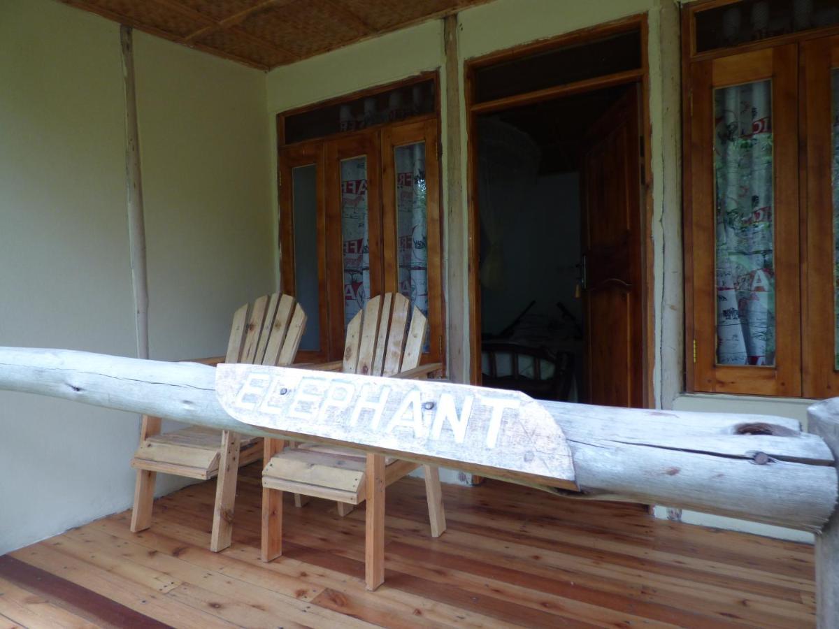 Nshongi Camp Hotel Rubuguli Exterior photo